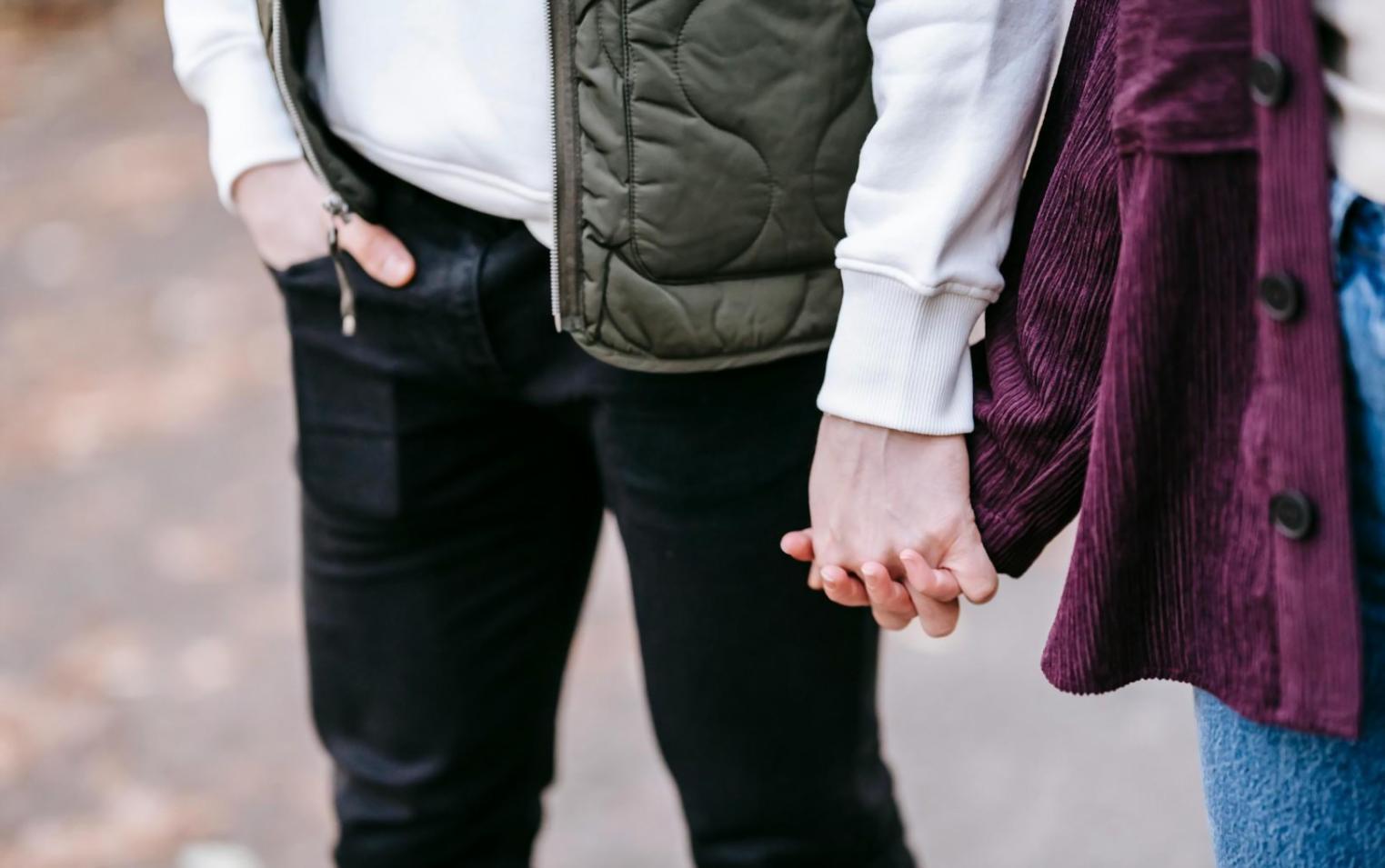 Esercizi pratici di ascolto attivo tra membri della famiglia